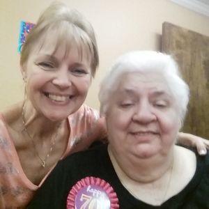 Meet your Posher, Lori